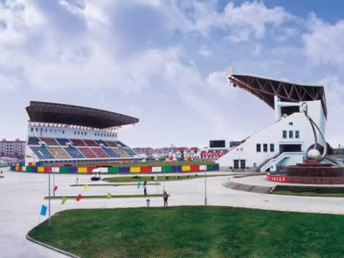 上海宝山体育场